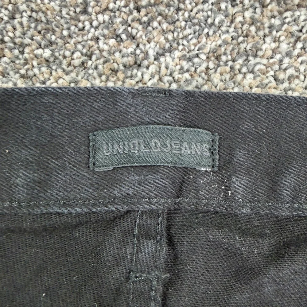 Uniqlo Selvedge Denim Jeans Mens 30 Black Slim Fit Straight Leg Stretch Red Line